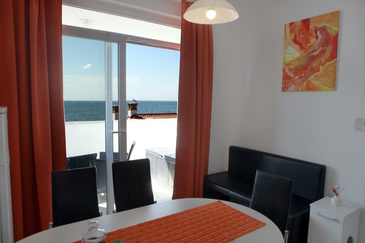 Apartma Dante *